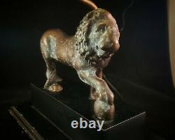 Vintage Pair Figural Bronze Metal Lion Lamp Shade Pedestal Table Lamps Lions