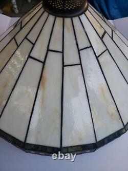 Vintage STYLE STAINED GLASS LAMP SHADE TIFFANY STYLE