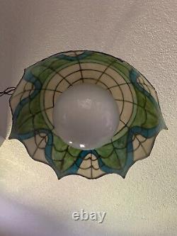 Vintage Stained Lamp Shade 16 x 12 Tiffany Style. WORKING CONDITION