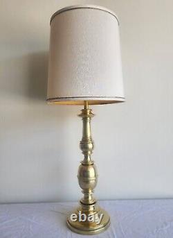 Vintage Stiffel Mid-Century Brass Hollywood Regency Lamp Trophy Urn Lamp & Shade