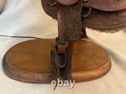 Vintage Tandy Leather RANCHO Saddle Lamp withCattle Round Up Plastic Lamp Shade