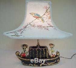 Vintage Working 1954 Premco Oriental Chinese Junk Boat Pagoda Shade Table Lamp