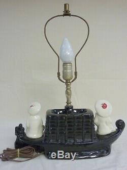 Vintage Working 1954 Premco Oriental Chinese Junk Boat Pagoda Shade Table Lamp