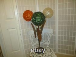 Vintage tall mid century 3 lucite globe shade table lamp