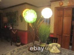 Vintage tall mid century 3 lucite globe shade table lamp