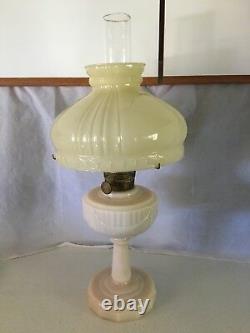Vtg Aladdin Lincoln Drape Tall Alacite Glass Oil Lamp With Rare Shade Model B