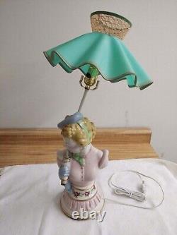 Vtg. Ceramic lady bust lamp withparasol shade