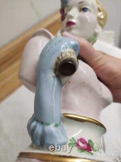 Vtg. Ceramic lady bust lamp withparasol shade