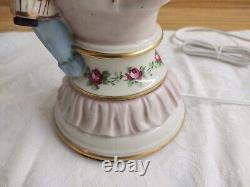 Vtg. Ceramic lady bust lamp withparasol shade