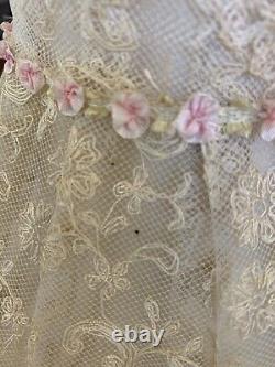 Vtg Ivory Embroidered Netting Lamp Shade Victorian Shabby Chic Cottage Core